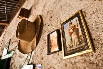 Guatemalan hat photography